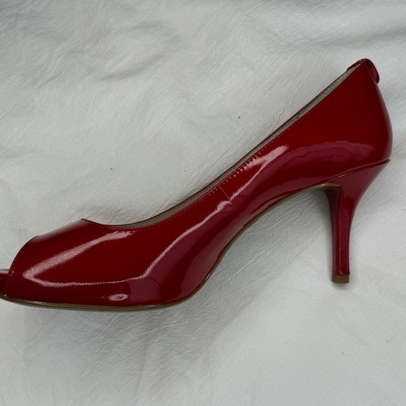 Michael Kors Red Patent Heels Hamilton Open Toe Platform Pumps Size 8M SEXY - Picture 4 of 13